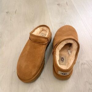 UGG  Brown Suede Slippers